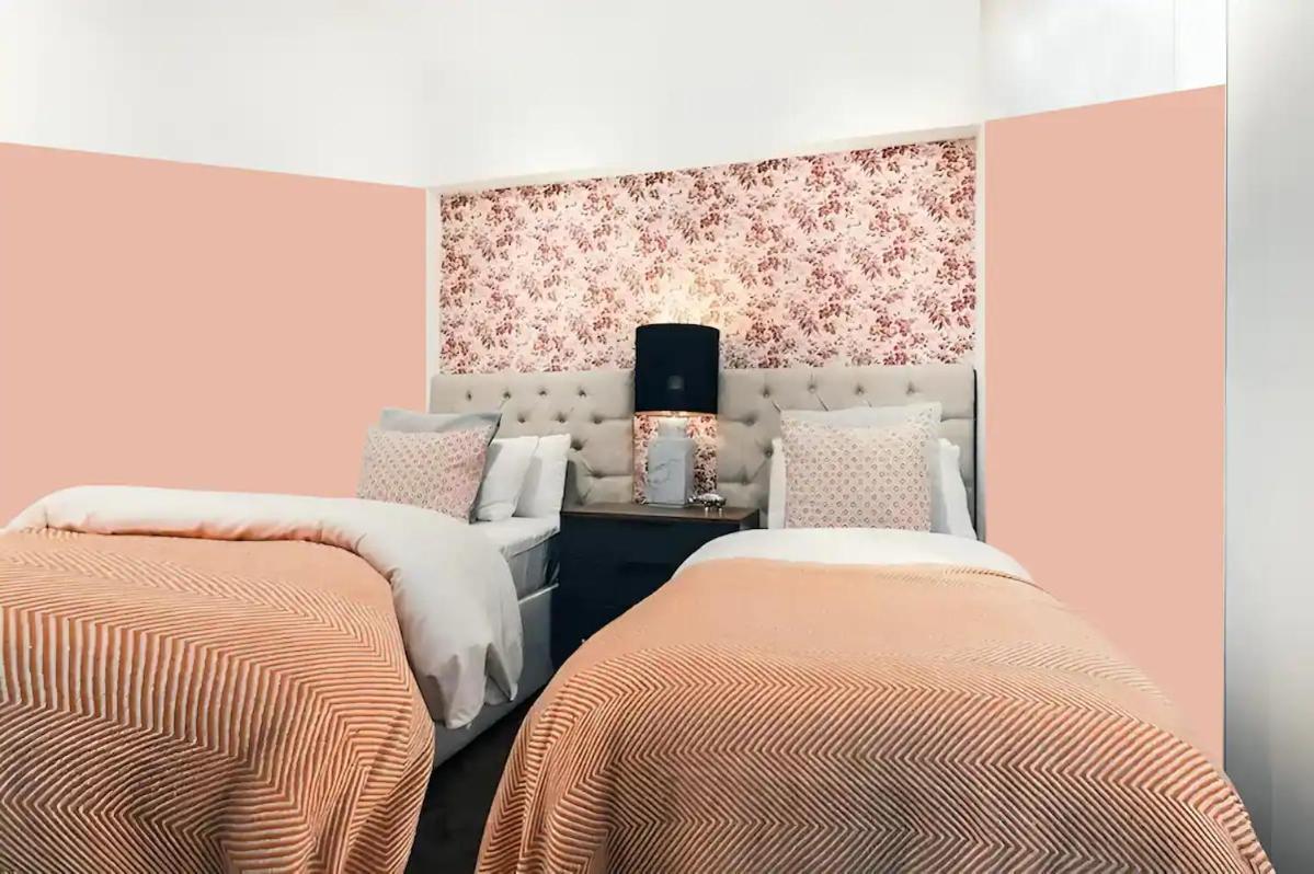 Awesome Leicester Sq! Fashion Flat For Theatre Families And Happy Friends Apartment London Bagian luar foto